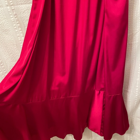 New without tags LF Leslie Fay red satin dresss with flutter sleeves size 14 - Picture 9 of 9